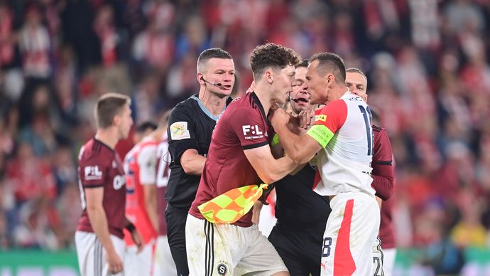 Derby mezi Slavií a Spartou bude řešit disciplinární komise