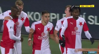 SESTŘIH: Sparta - Slavia 0:3. Sešívaní po derby vládnou lize, zase zářil Sima