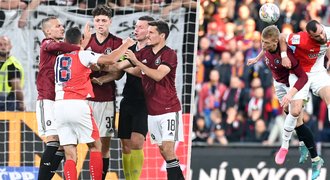 V pasti rozhodčích! Pražská »S« můžou přijít před derby až o 12 hráčů: Žlutý strašák! V pasti rozhodčích! Pražská »S« můžou přijít před derby až o 12 hráčů: Žlutý strašák!