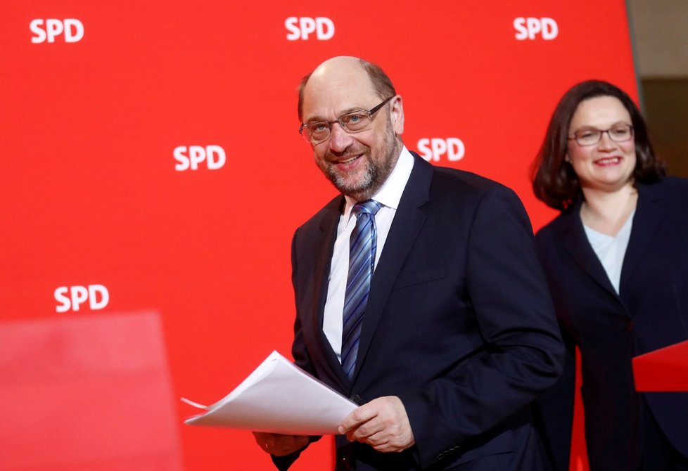 Končící předseda německých sociálních demokratů Martin Schulz a Andrea Nahlesová