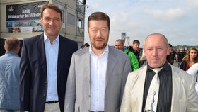 Poslanci SPD Radim Fiala, Tomio Okamura a Jaroslav Holík (zleva) při Dnech NATO