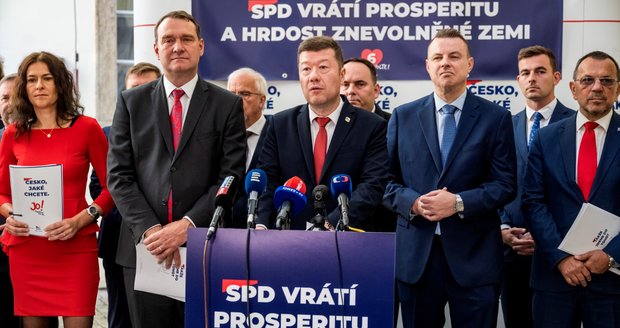 SPD odtajnilo program. Slibuje levnější energie a věří si na vnitro, obranu i zahraničí