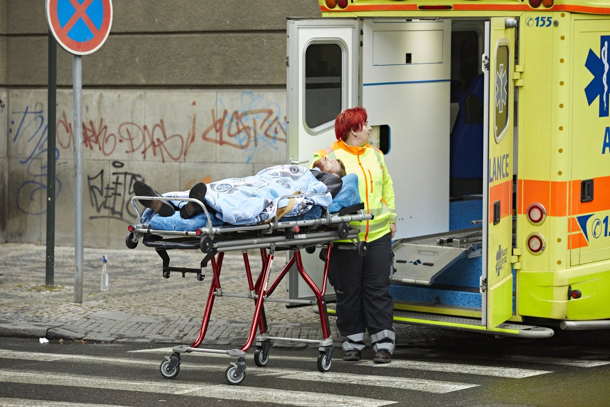 Kvůli drahému natáčení v exteriérech byla každá minuta ceněná zlatem.