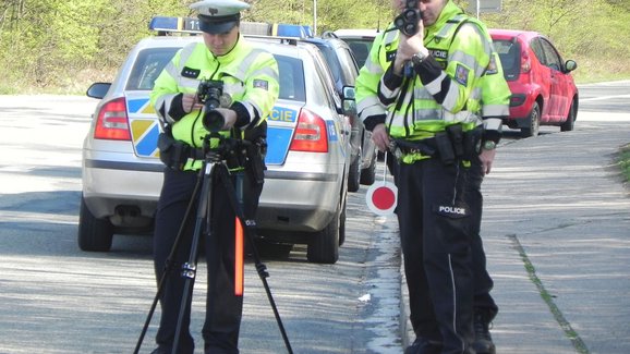 Páteční policejní akce? Třetina řidičů překročila rychlost