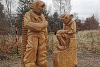 Skupovi  k 130. narozeninám: Na stezce Spejbla a Hurvínka v Plzni přibyly nové sochy