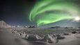 Pravidelně je zde k vidění magická aurora borealis, tedy polární záře. Její pozorování patří k nejsilnějším zážitkům, které Špicberky nabízejí.