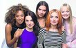 Spice Girls - Melanie Chrisholm, Emma Bunton, Geri Halliwell, Victoria Beckham a Melanie Brown