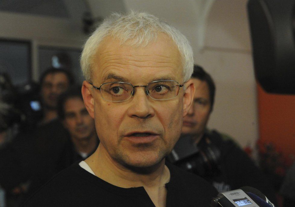 Vladimír Špidla čelí pochybnostem advokáta Altnera