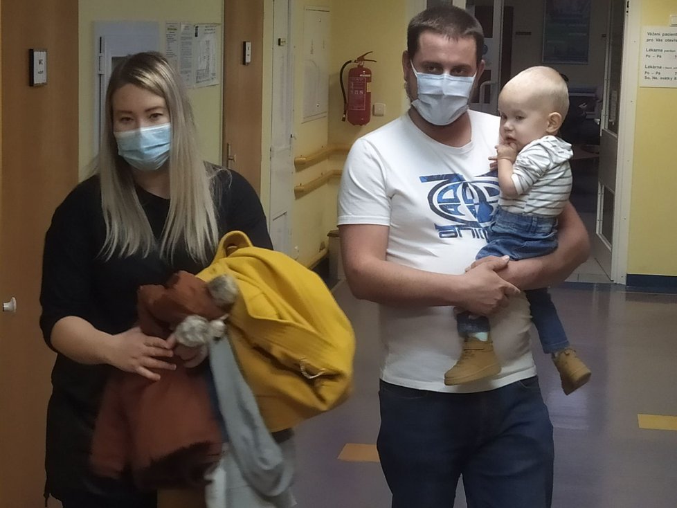 Arturek podstoupil unikátní genovou léčbu lékem Zolgensma 19.října. Pak podstoupil sérii kontrolních vyšetření v Dětské nemocnici v Brně.