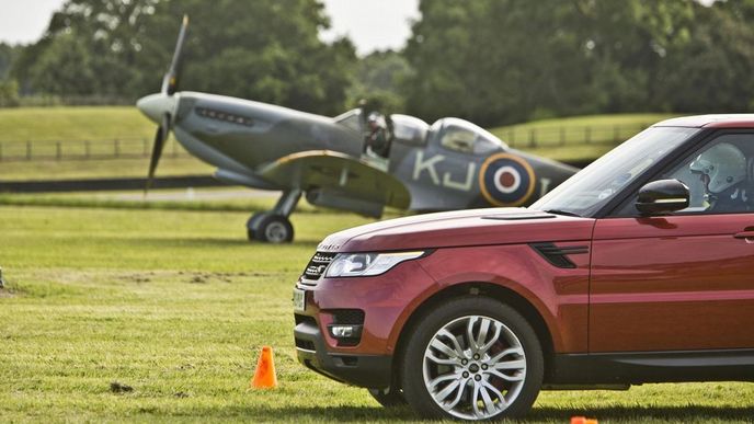 Spitfire vs Range Rover