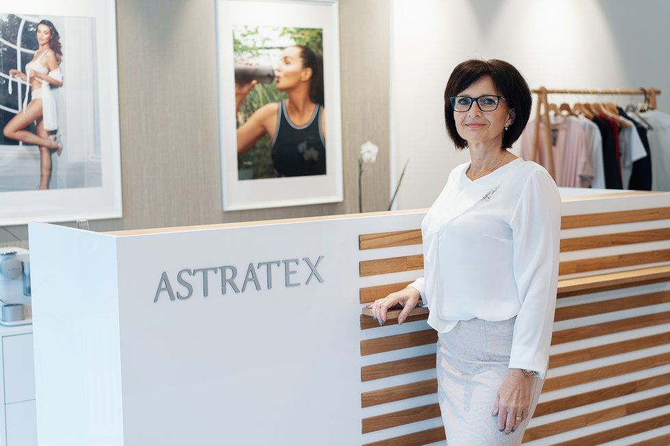 Iva Kubelková spolupracuje s Astratexem velmi dlouho, a proto se ujala otevření nového Brafitting centra na Maninách v Praze