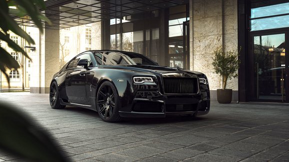 Německý úpravce udělal z Rolls-Roycu Wraith temnou bestii. V plánu jsou jen tři kusy