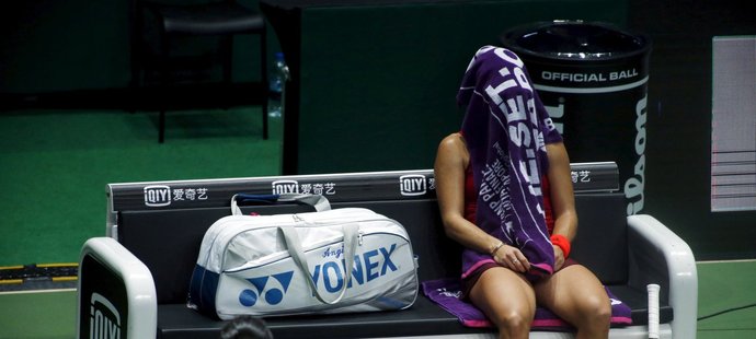 Angelique Kerberová se nestačili divit, jak s ní Lucie Šafářová v prvním setu naložila