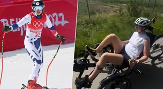 Bojovnice Nová maká na tříkolce: Šlape jí to Bojovnice Nová maká na tříkolce: Šlape jí to