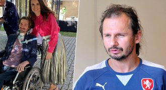 Dokument o boji fyzioterapeuta Mikuláše (†49) s ALS: Odporné chování zdravotníků i nádherné gesto týmu Dokument o boji fyzioterapeuta Mikuláše (†49) s ALS: Odporné chování zdravotníků i nádherné gesto týmu