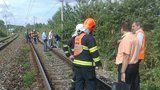Další tragédie na kolejích: Vlak u Chomutova zabil člověka