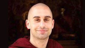Český buddhistický mnich Pavesa upadl do komatu: Leží v nemocnici na Srí Lance