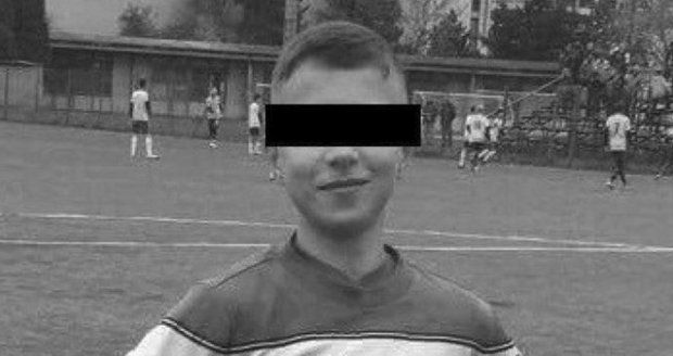 Fotbalista Denis (†14) zemřel při zápasu: Lékaři tvrdili, že je zdravý, pláče zoufalý otec