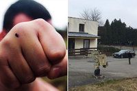 Drsná bitka na brněnské ubytovně: Kvůli rozlitému vínu