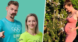 Helceletovi na 1. máje oznámili světu: Třetí dítě na cestě! Holka, nebo kluk? Helceletovi na 1. máje oznámili světu: Třetí dítě na cestě! Holka, nebo kluk?