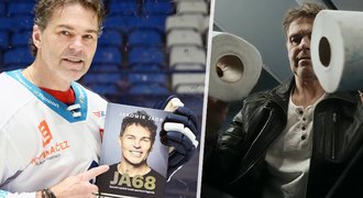 Jágr měsíc nenastoupil a teď trénuje mimo kladenský tým: Jardo, vrátíš se vůbec? Jágr měsíc nenastoupil a teď trénuje mimo kladenský tým: Jardo, vrátíš se vůbec?