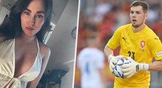 Vylepšená láska exgólmana nároďáku Mandouse: Můj rok s »holkama« Vylepšená láska exgólmana nároďáku Mandouse: Můj rok s »holkama«