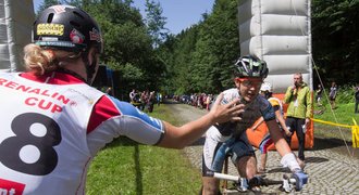 Tuhle trofej chci! usmívá se bikerka Huříková před Adrenalin Cupem