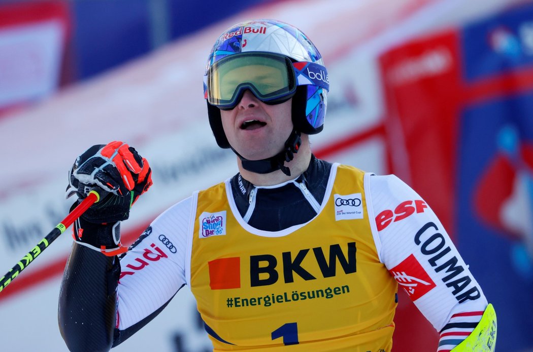 Alexis Pinturault ovládl první ze dvou obřích slalomů ve švýcarském Adelbodenu