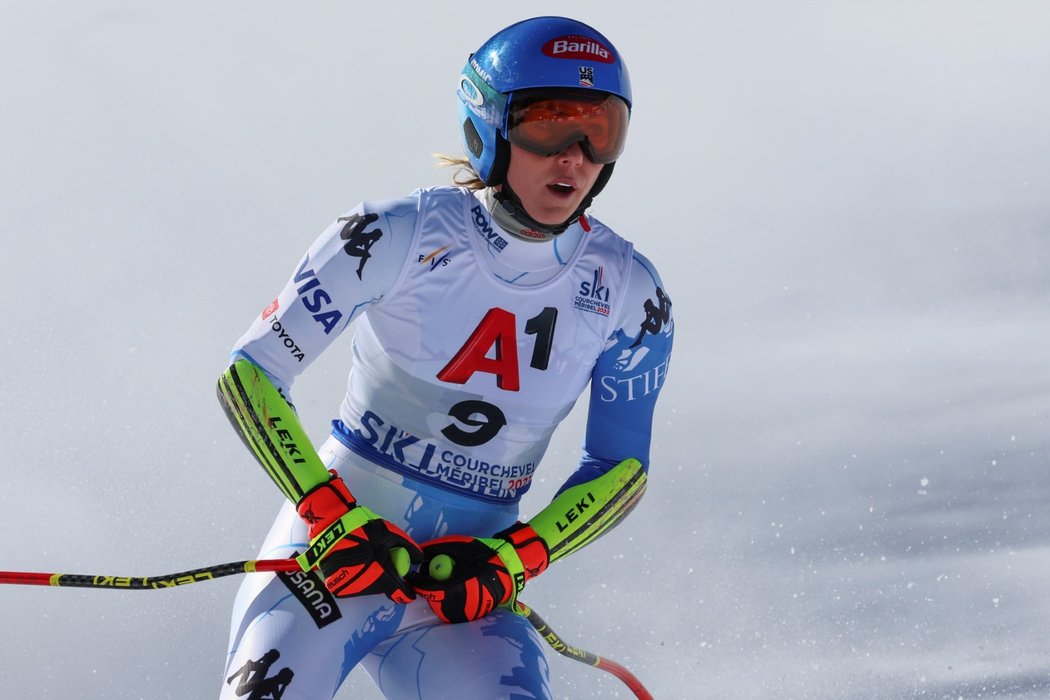 Mikaela Shiffrinová závodí ve speciální kombinéze