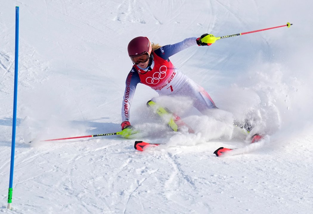 Mikaela Shiffrinová po nezdaru v obřím slalomu nedokončila v Pekingu ani první kolo slalomu