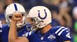 10. Adam Vinatieri (40) - Indianapolis Colts (NFL). Letošní výdělek: 54,2 milionů. I mezi tvrďáky amerického fotbalu z NFL se najdou dlouhověcí kabrňáci. Do letošní sezony vstoupil jediný čtyřicetiletý hráč, Adam Vinatieri z týmu Indianapolis Colts. V kariéře už třikrát získal Super Bowl a je jedním z osmi hráčů v historii soutěže, kteří si připsali více než 400 gólů kopem z pole. Ačkoliv je nejstarším v lize, za rok si vydělá úctyhodných 2,7 milionů dolarů (asi 54,2 milionů korun).