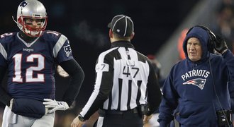 Úspěšný i nenáviděný. Dovede Patriots k Super Bowlu strůjce „Osy zla“?