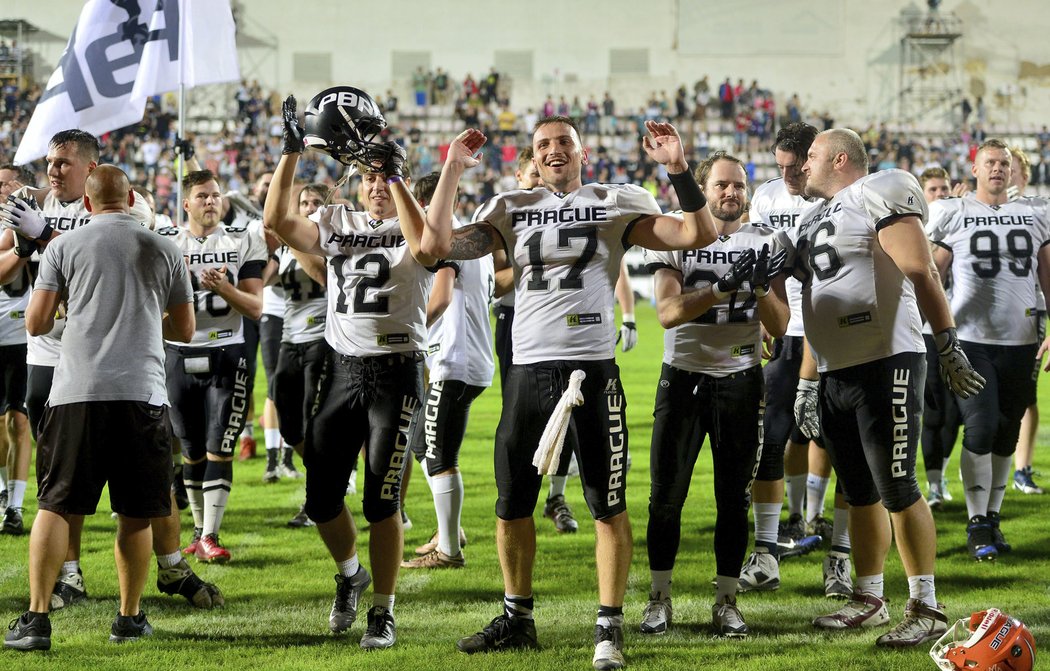 Žižkov patřil Prague Black Panthers, zvítězili nad městským rivalem - Lions - v bitvě o Czech Bowl.