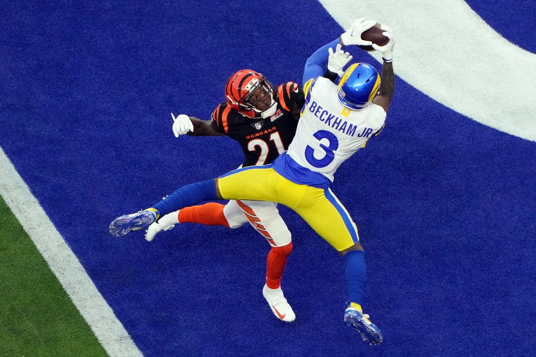 První touchdown Super Bowlu položil Odell Beckham Jr.