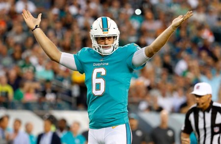 Jay Cutler podepsal s Dolphins roční smlouvu na 10 milionů dolarů.