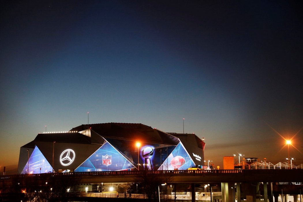 Mercedes-Benz Arena, kde se bude hrát finále letošního Superbowlu