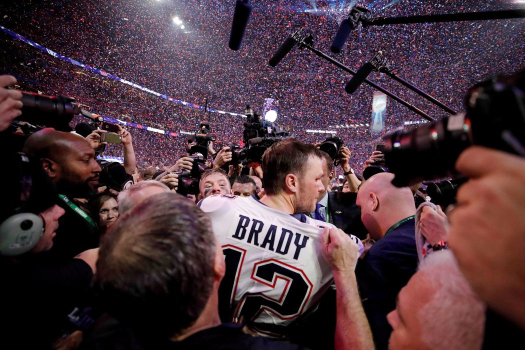 Legendární Tom Brady podruhé a definitivně ukončil kariéru