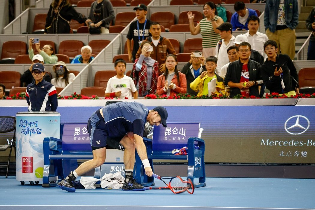 Legendární tenista Murray neudržel nervy na uzdě