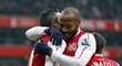 Útočník Thierry Henry už hrál za Arsenal dvakrát v kariéře, potřetí se zatím startu v Premier League nedočká