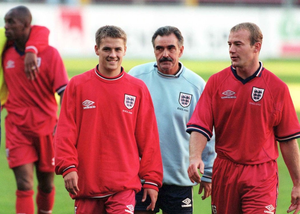 Michael Owen a Alan Shearer bývali dřív kamarádi, měli i stejného agenta, teď se nesnesou