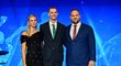 Tři nejlepší čeští atleti roku 2025 (zleva) Amálie Švábíková, vítěz Jan Štefela a Tomáš Staněk Tři nejlepší čeští atleti roku 2025 (zleva) Amálie Švábíková, vítěz Jan Štefela a Tomáš Staněk