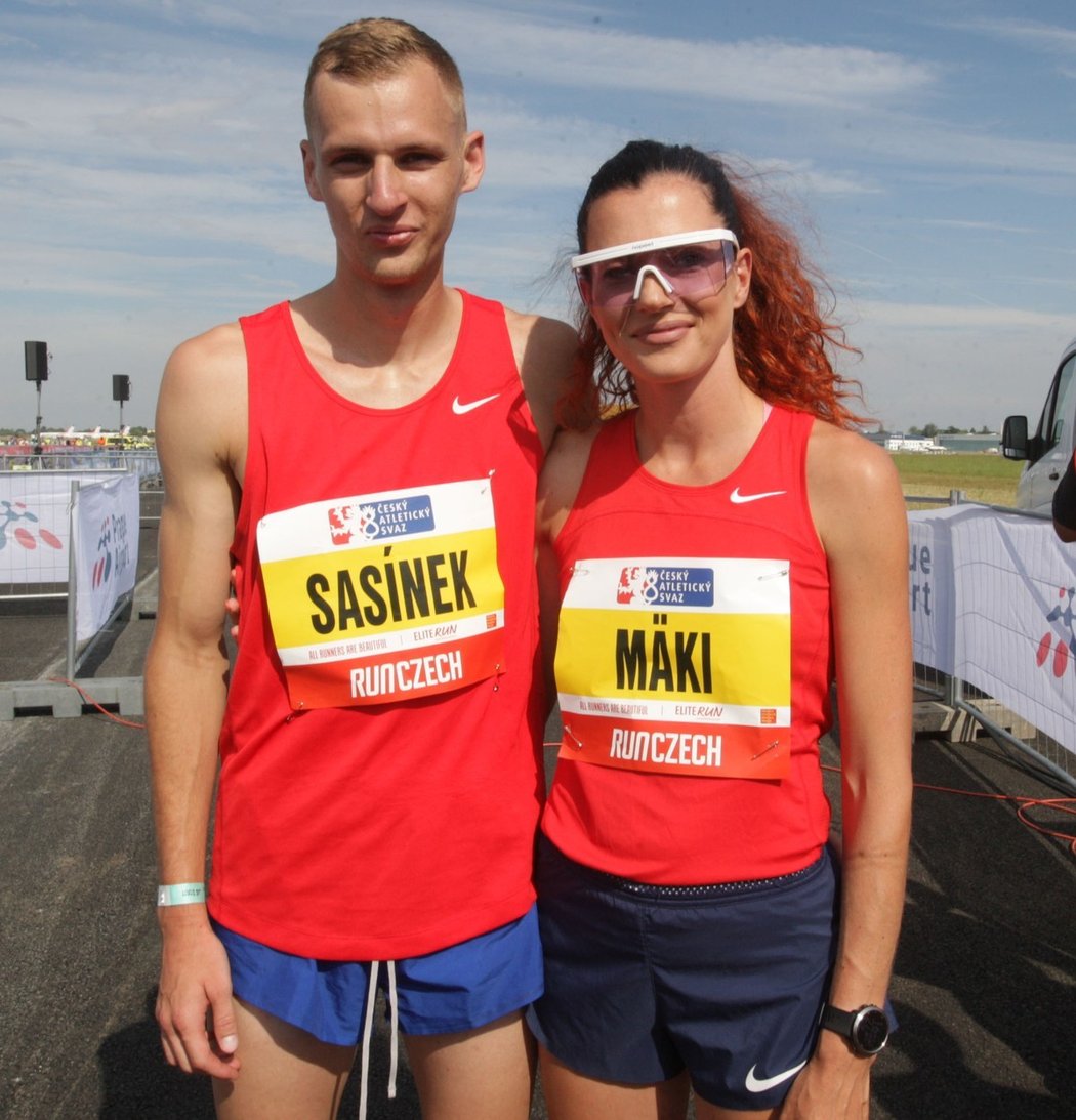 Atletický pár Filip Sasínek a Kristiina Mäki