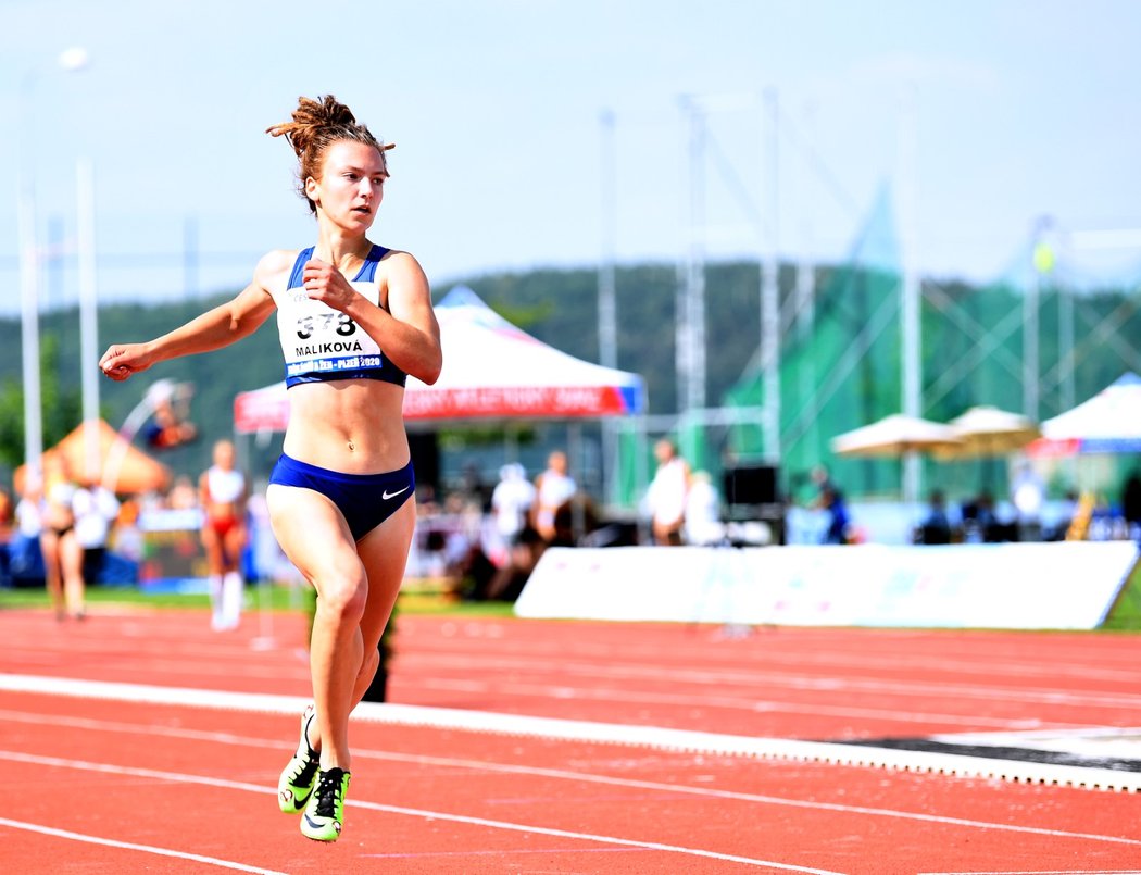 Mladá česká atletka Barbora Malíková