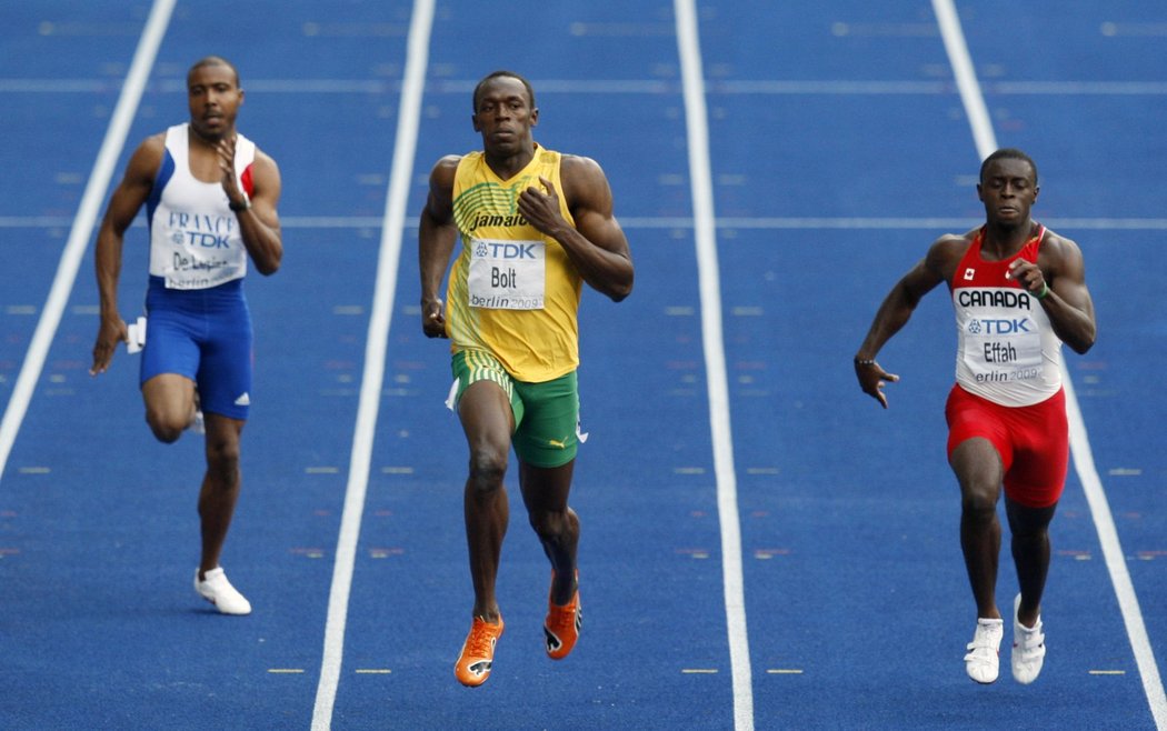 Usain Bolt v akci na 200 metrů