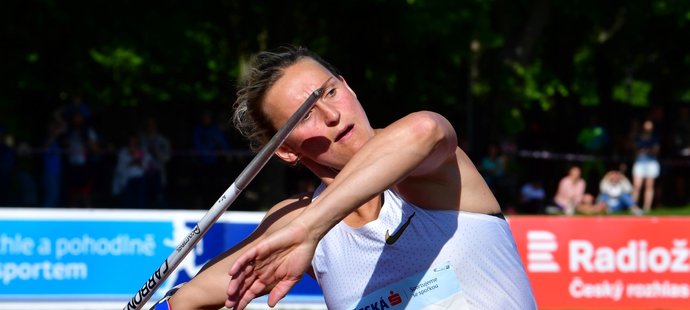 Barbora Špotáková si po prvním závodě sezony pochvalovala spolupráci s novým trenérem