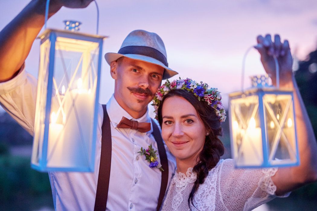 Denisa Rosolová Helceletová a Adam Sebastian Helcelet se vzali loni v červnu