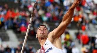 Šebrle na medaili nedosáhl a skončil šestý. Ale jede na olympiádu