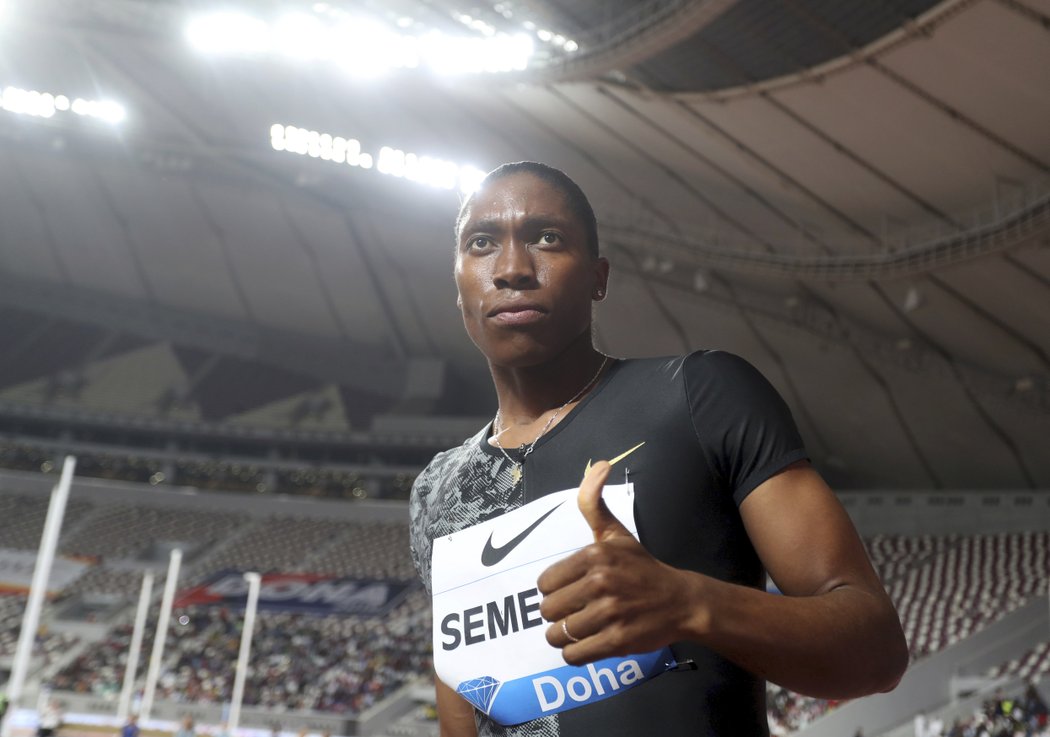 Caster Semenyaová vyhrála na Diamantové lize v Dauhá svou poslední osmistovku před zavedením pravidla o hormonální léčbě 