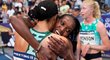Obrovská radost keňské běžkyně Faith Kipyegonové po vytvoření nového světového rekordu v běhu na 5000 metrů