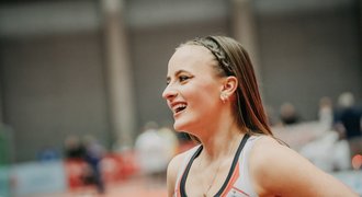Sprinterská senzace: Teenagerka v Ostravě vyrovnala Kratochvílovou